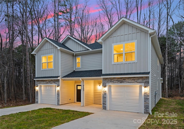 view of front of house featuring a garage