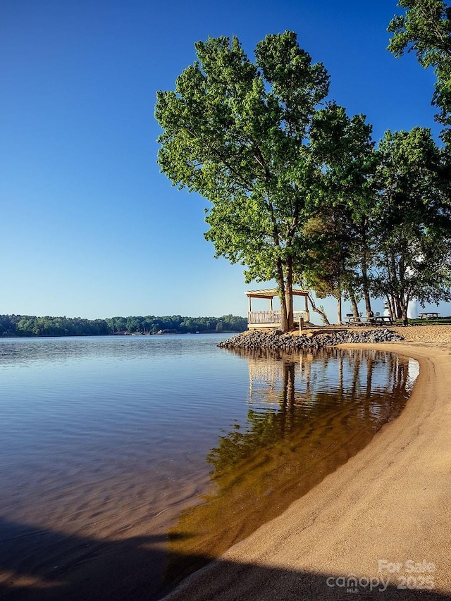 92 Heritage Dr, Clover, SC 29710 - water view