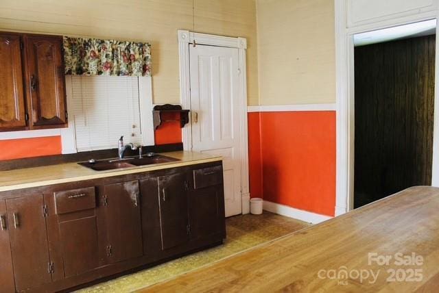 kitchen featuring sink