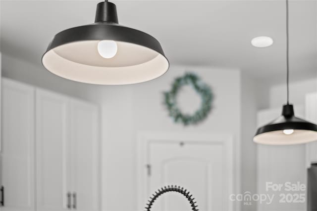 interior details with pendant lighting