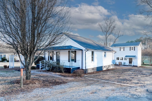 view of front of house featuring a porch