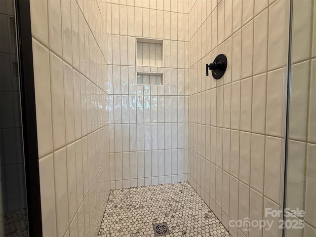 1227 E 34th St Unit Csw0420, Charlotte, NC 28205 - bathroom with a tile shower