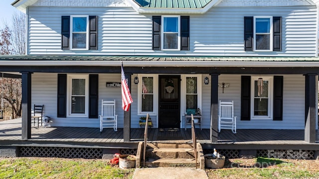 view of front facade featuring a porch