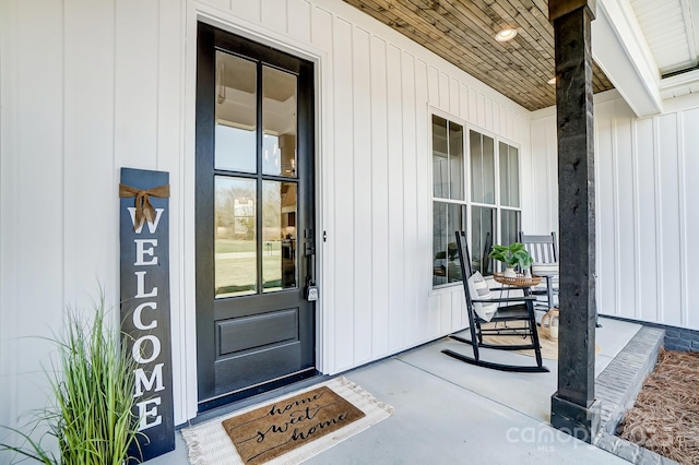 property entrance featuring covered porch