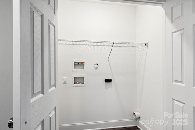 laundry area with gas dryer hookup and washer hookup