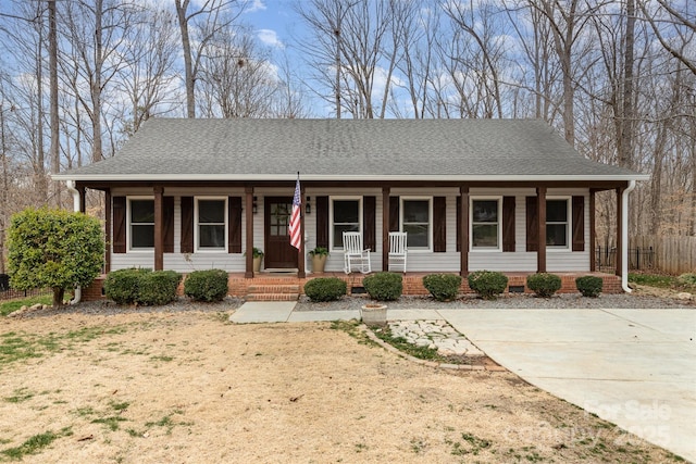 view of front facade featuring covered porch