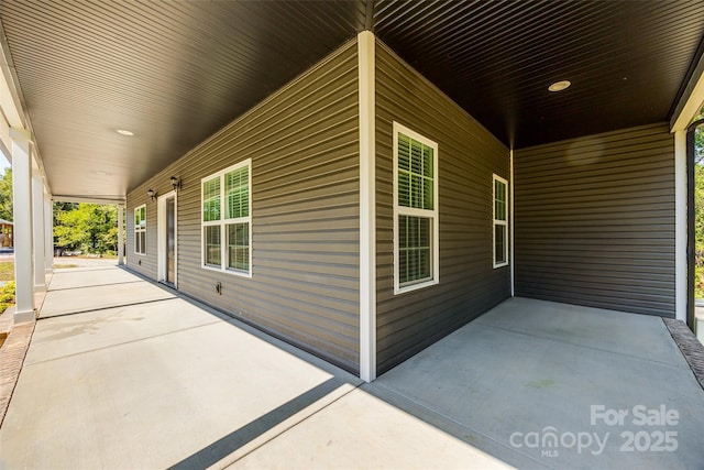 view of patio featuring covered porch