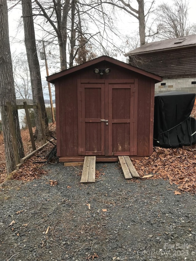 view of outbuilding