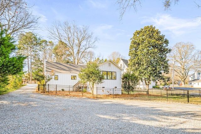 view of home's exterior