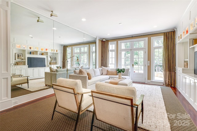 1333 Carlton Ave, Charlotte, NC 28203 - living area with dark wood-type flooring and recessed lighting