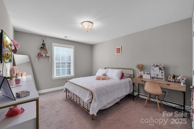 bedroom with carpet flooring