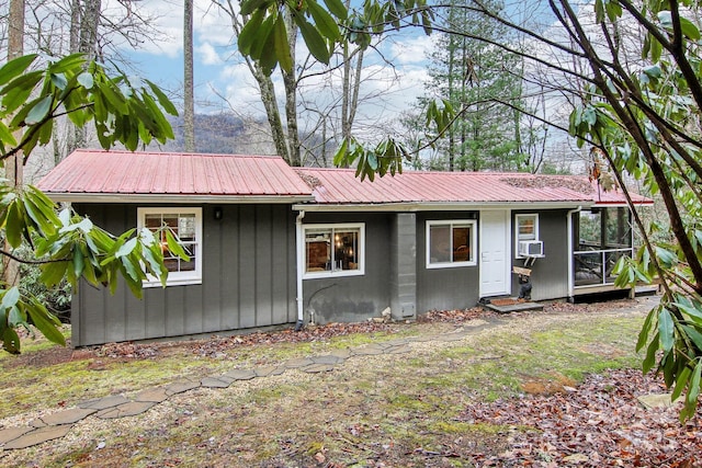 view of front of house