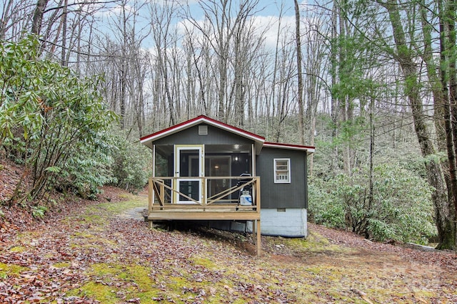 exterior space with an outbuilding