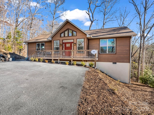 view of front of home featuring a deck