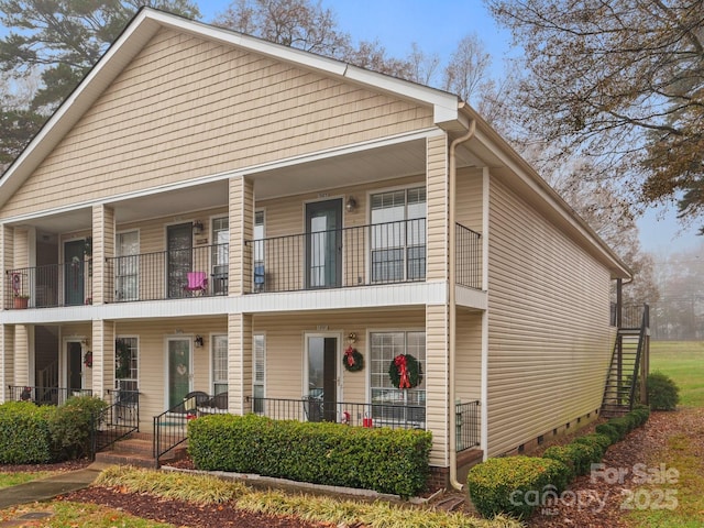 view of front of house