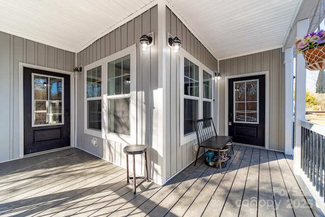 property entrance with covered porch