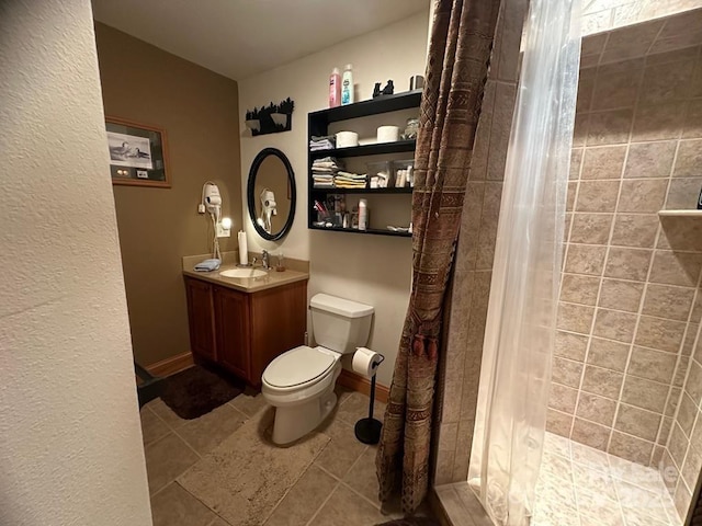 bathroom with a shower with shower curtain, vanity, and toilet