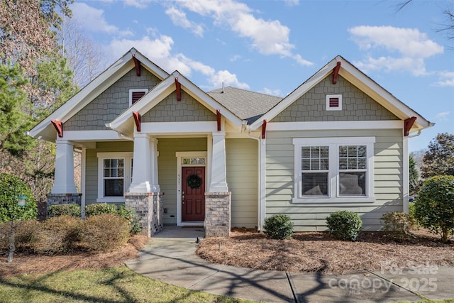 craftsman house featuring covered porch