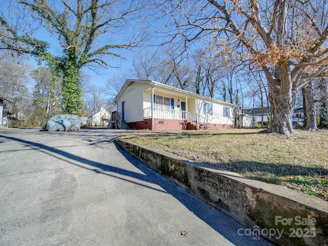 view of front of property with a porch