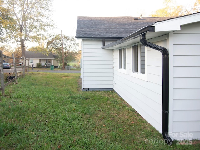 exterior space featuring a lawn