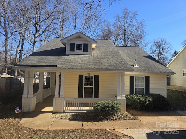 view of front of house featuring covered porch