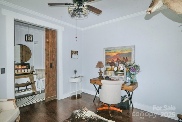 sitting room featuring dark hardwood / wood-style flooring, crown molding, and ceiling fan