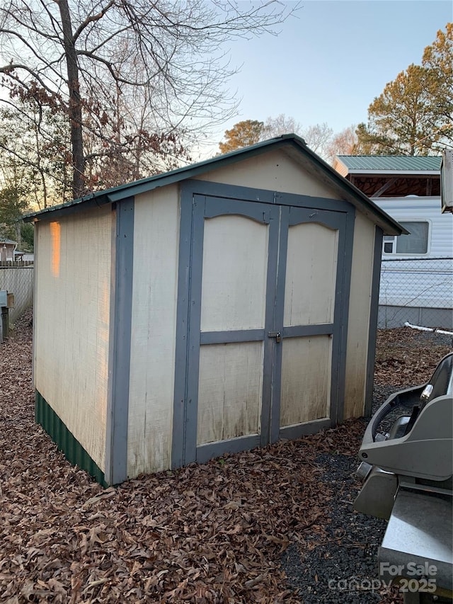 view of outbuilding