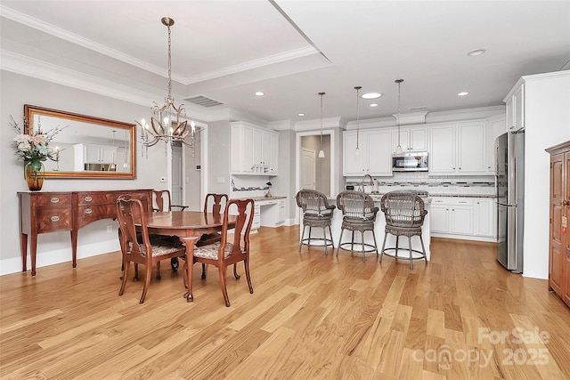 535 Chalmers Row, Rock Hill, SC 29732 - dining room featuring an inviting chandelier, visible vents, recessed lighting, and light wood-style flooring