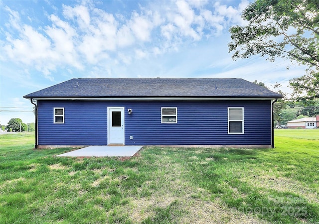 2365 28th St NE, Hickory, NC 28601 - back of house with a yard and a patio area