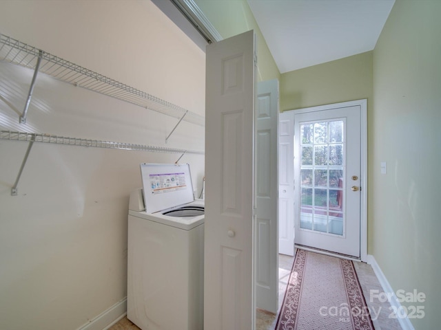 laundry room with washer / clothes dryer