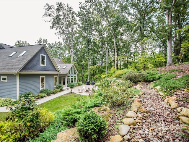 view of yard with a patio