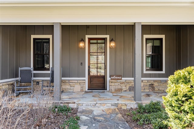 property entrance with a porch