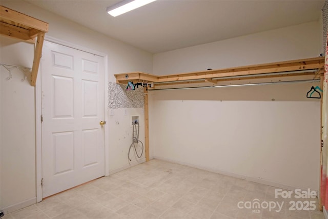 view of spacious closet