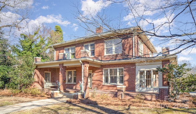 view of front of home with covered porch