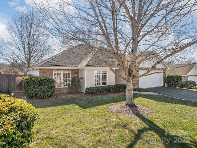 view of front facade with a front yard