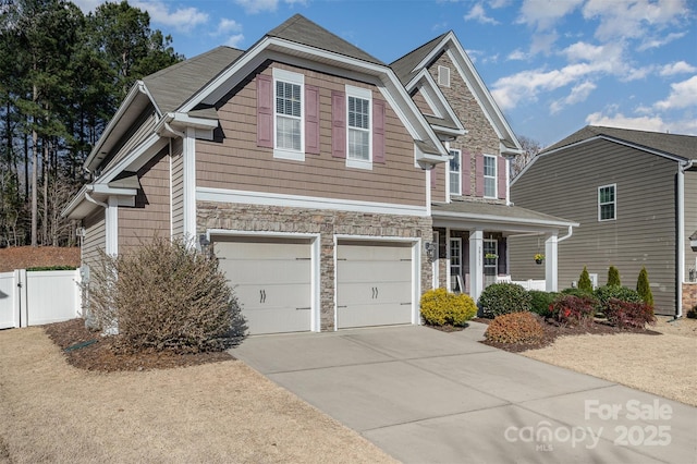 view of front facade featuring a garage