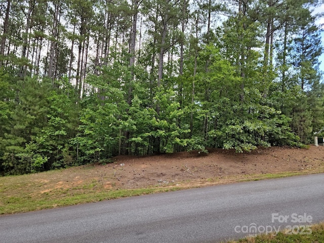 Listing photo 2 for 6026 Plantation Pointe Dr Unit 90, Granite Falls NC 28630