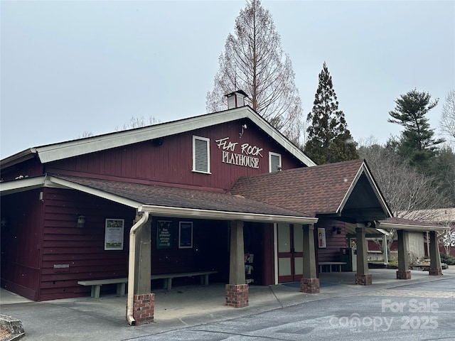 view of building exterior