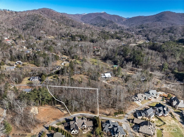 Listing photo 2 for 7 Kiftsgate Ct Unit 15, Asheville NC 28804