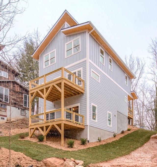 view of rear view of house