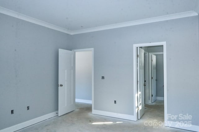 unfurnished bedroom featuring ornamental molding