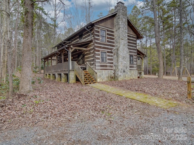 view of home's exterior