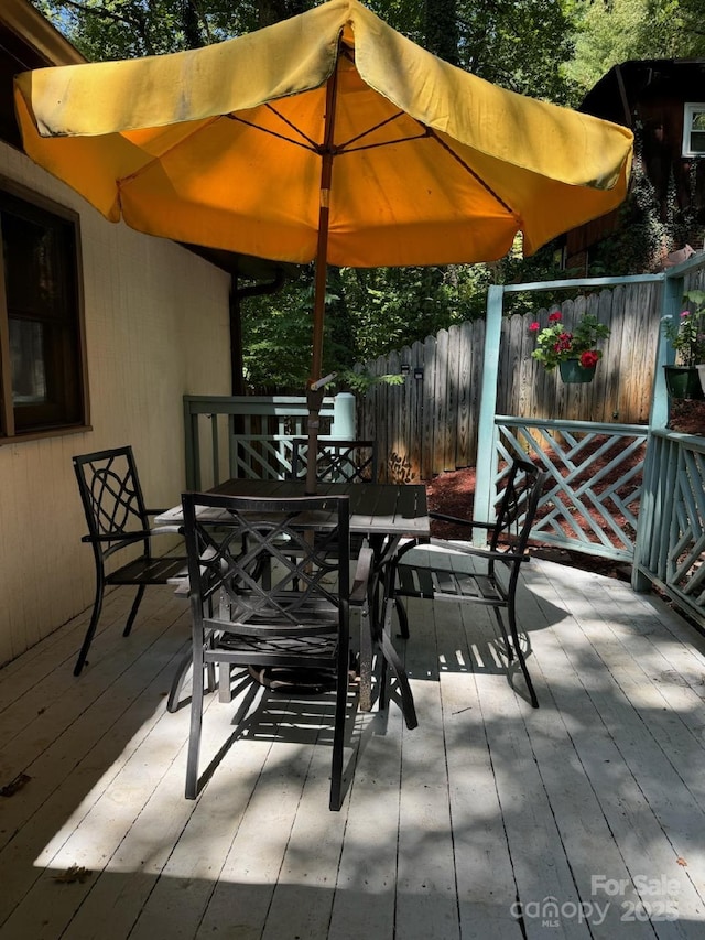 view of wooden deck