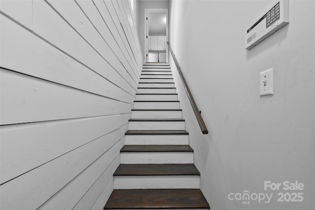 124 Muirfield Dr, Kings Mountain, NC 28086 - view of stairway