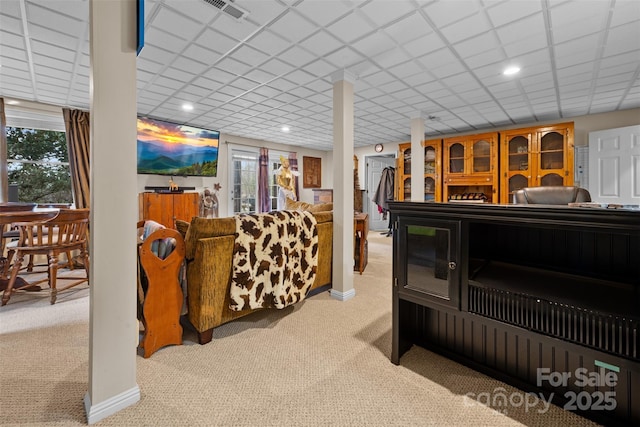 124 Muirfield Dr, Kings Mountain, NC 28086 - living area featuring carpet floors, plenty of natural light, and baseboards