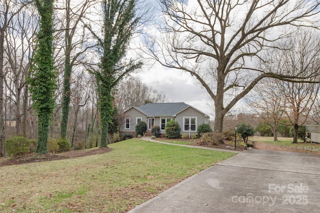 124 Muirfield Dr, Kings Mountain, NC 28086 - ranch-style home featuring a front lawn