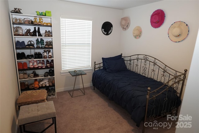 view of carpeted bedroom