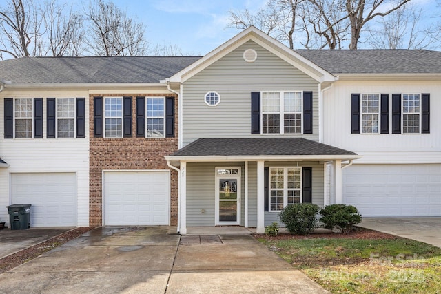 view of front of property featuring a garage