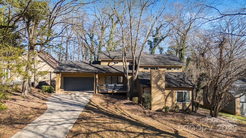 view of front of home with a garage