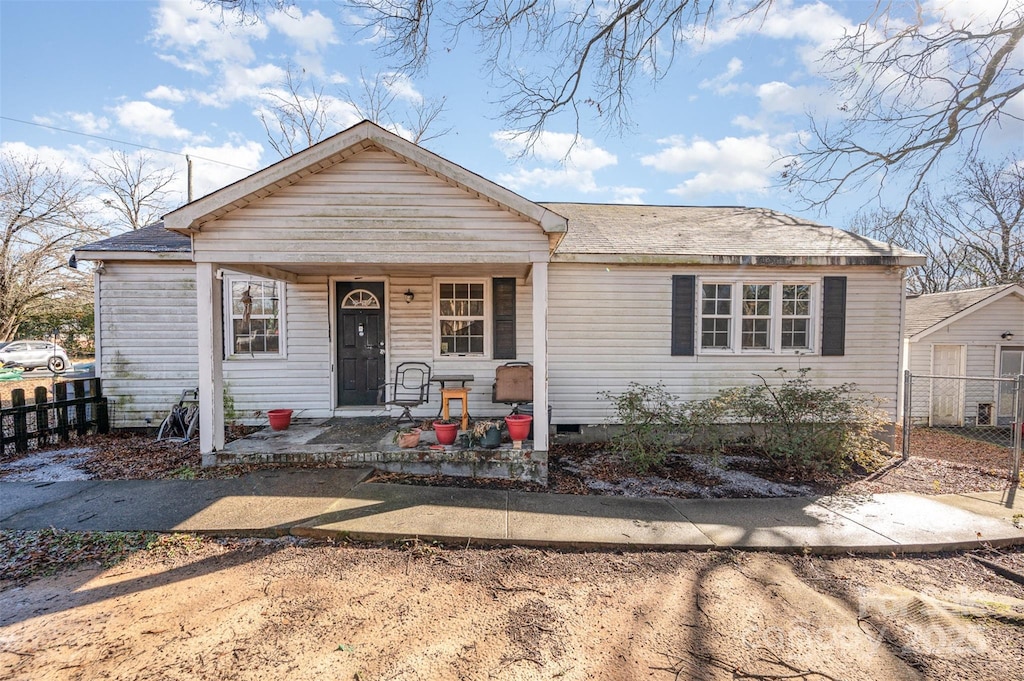 view of front of house with a porch